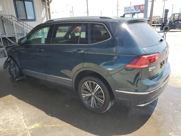 3VV3B7AX2JM019208 2018 VOLKSWAGEN TIGUAN - Image 2