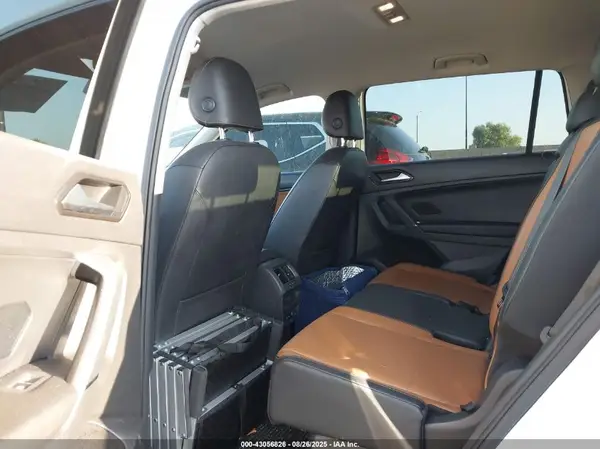 3VV3B7AX2JM020181 2018 VOLKSWAGEN TIGUAN - Image 8