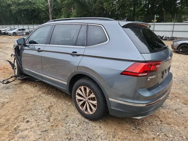 3VV3B7AX2JM024764 2018 VOLKSWAGEN TIGUAN - Image 2