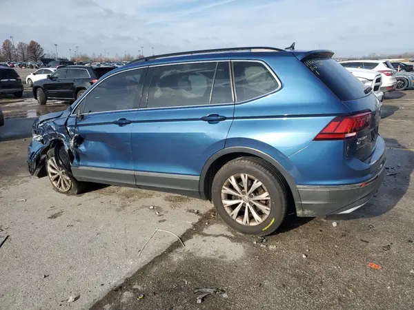 3VV3B7AX2JM057666 2018 VOLKSWAGEN TIGUAN - Image 2