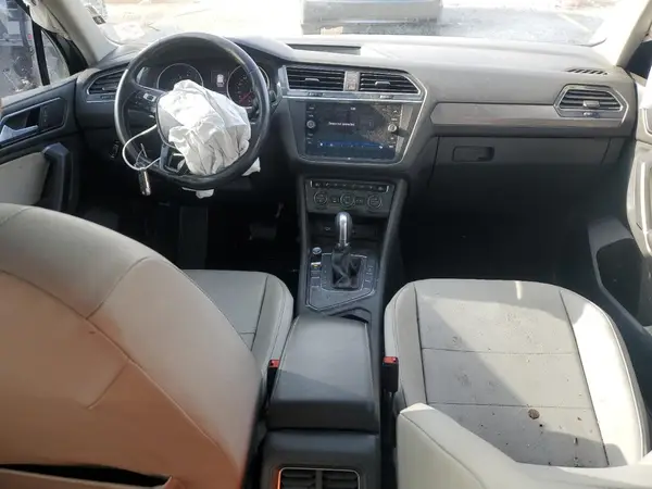 3VV3B7AX2JM057666 2018 VOLKSWAGEN TIGUAN - Image 8