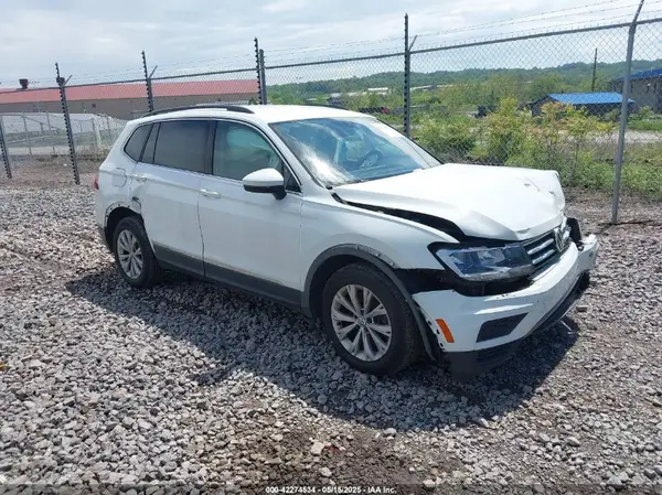 3VV3B7AX2JM060292 2018 VOLKSWAGEN TIGUAN - Image 1