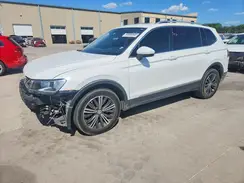 3VV3B7AX2JM061054 2018 VOLKSWAGEN TIGUAN