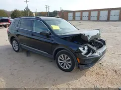 3VV3B7AX2JM067159 2018 VOLKSWAGEN TIGUAN