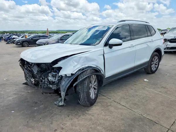 3VV3B7AX2JM074421 2018 VOLKSWAGEN TIGUAN - Image 1