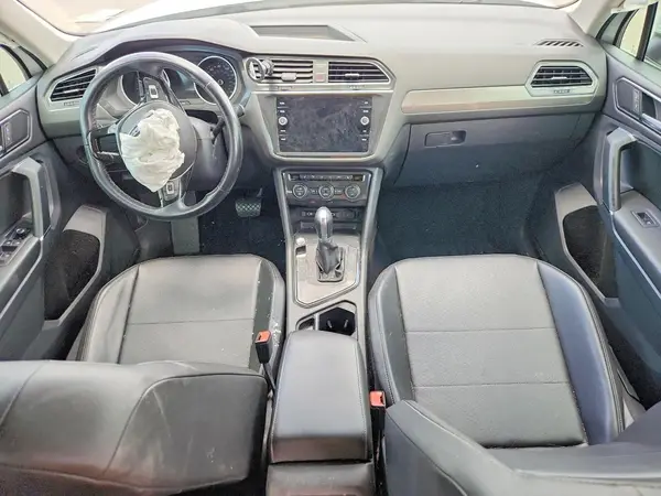 3VV3B7AX2JM074421 2018 VOLKSWAGEN TIGUAN - Image 8