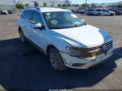 3VV3B7AX2JM091655 2018 VOLKSWAGEN TIGUAN