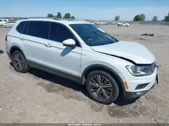 3VV3B7AX2JM093972 2018 VOLKSWAGEN TIGUAN