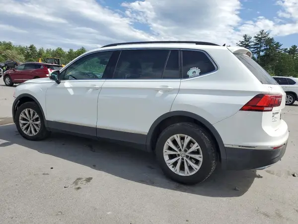 3VV3B7AX2JM106719 2018 VOLKSWAGEN TIGUAN - Image 2