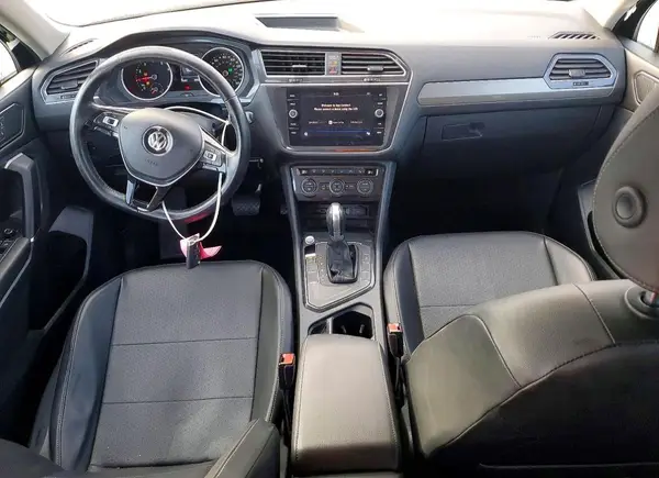 3VV3B7AX2JM139963 2018 VOLKSWAGEN TIGUAN - Image 8