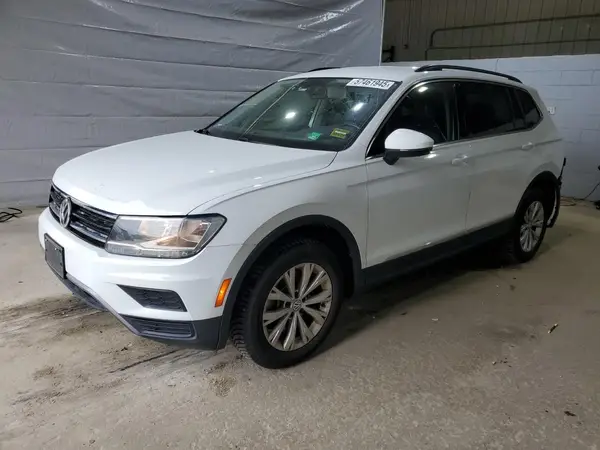 3VV3B7AX2JM153796 2018 VOLKSWAGEN TIGUAN - Image 1