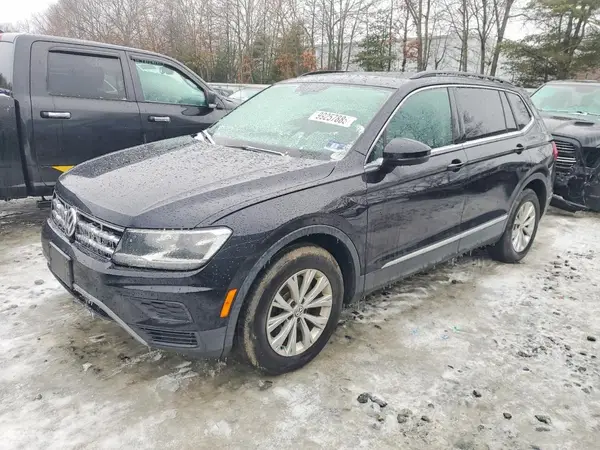 3VV3B7AX2JM156939 2018 VOLKSWAGEN TIGUAN - Image 1