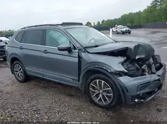 3VV3B7AX2JM169156 2018 VOLKSWAGEN TIGUAN