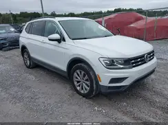 3VV3B7AX2JM182733 2018 VOLKSWAGEN TIGUAN