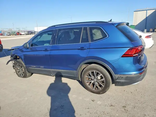 3VV3B7AX2JM188483 2018 VOLKSWAGEN TIGUAN - Image 2
