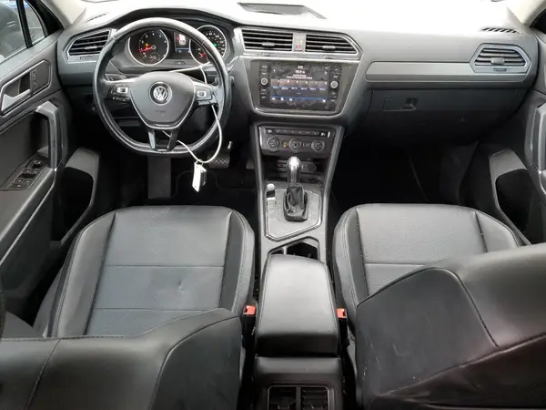 3VV3B7AX2JM192307 2018 VOLKSWAGEN TIGUAN - Image 8