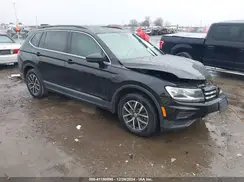 3VV3B7AX2JM194235 2018 VOLKSWAGEN TIGUAN