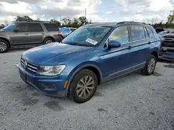 3VV3B7AX2JM210157 2018 VOLKSWAGEN TIGUAN