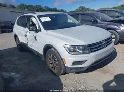 3VV3B7AX2JM213091 2018 VOLKSWAGEN TIGUAN