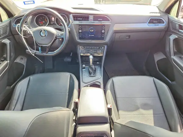 3VV3B7AX2JM221742 2018 VOLKSWAGEN TIGUAN - Image 8