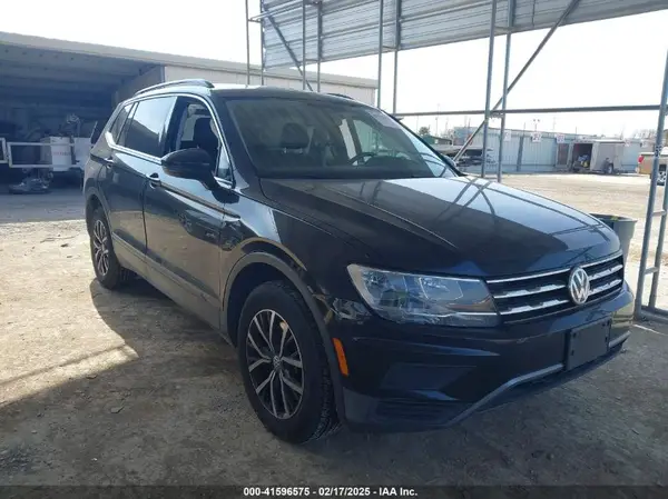 3VV3B7AX2KM046460 2019 VOLKSWAGEN TIGUAN - Image 1