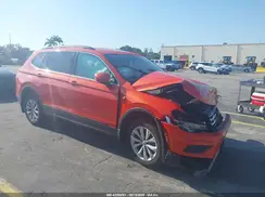 3VV3B7AX2KM060679 2019 VOLKSWAGEN TIGUAN