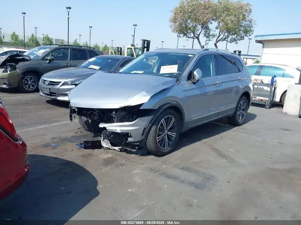 3VV3B7AX2KM118001 2019 VOLKSWAGEN TIGUAN - Image 2