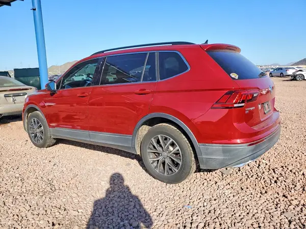 3VV3B7AX2KM130813 2019 VOLKSWAGEN TIGUAN - Image 2