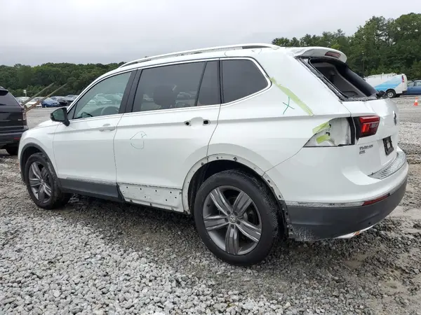 3VV3B7AX2LM017560 2020 VOLKSWAGEN TIGUAN - Image 2