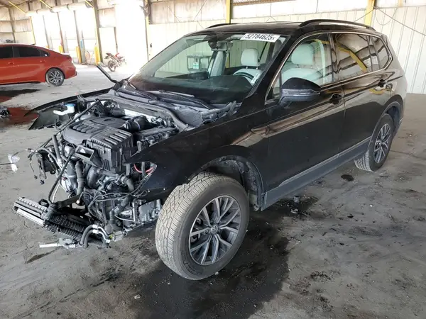 3VV3B7AX2LM025030 2020 VOLKSWAGEN TIGUAN - Image 1