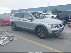3VV3B7AX2LM032012 2020 VOLKSWAGEN TIGUAN