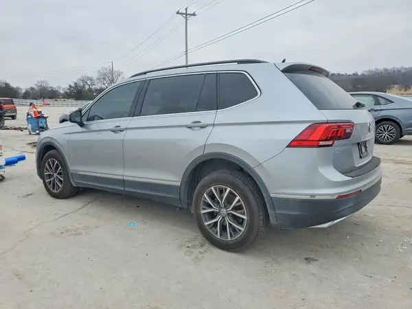 3VV3B7AX2LM046279 2020 VOLKSWAGEN TIGUAN - Image 2
