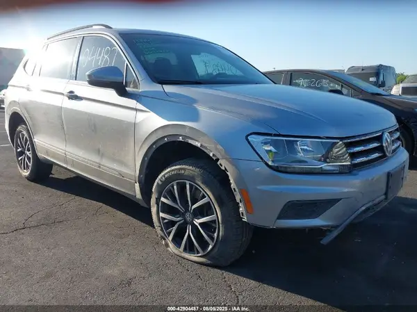 3VV3B7AX2LM067553 2020 VOLKSWAGEN TIGUAN - Image 1