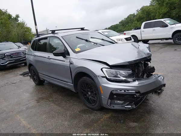 3VV3B7AX2LM105914 2020 VOLKSWAGEN TIGUAN - Image 1