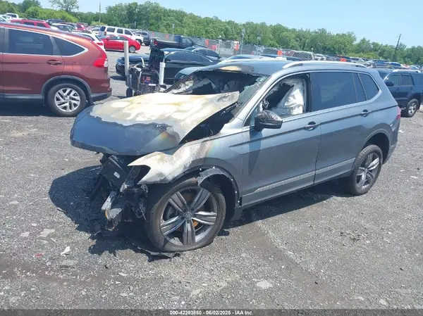 3VV3B7AX2LM139254 2020 VOLKSWAGEN TIGUAN - Image 2