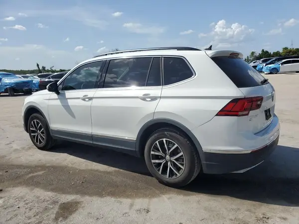 3VV3B7AX2MM005670 2021 VOLKSWAGEN TIGUAN - Image 2
