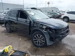 3VV3B7AX2MM013557 2021 VOLKSWAGEN TIGUAN