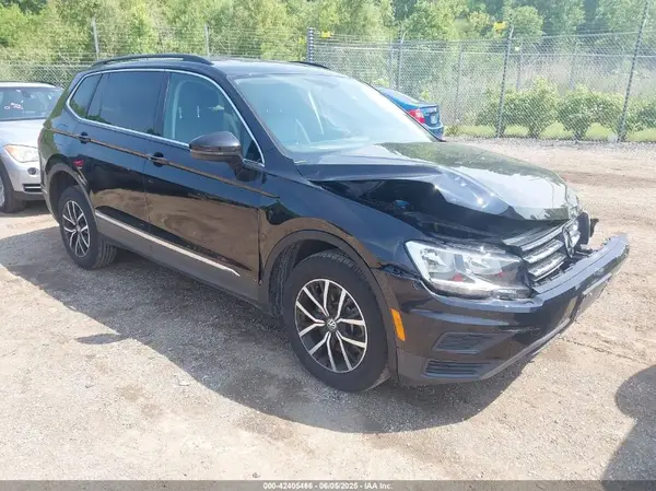 3VV3B7AX2MM039589 2021 VOLKSWAGEN TIGUAN - Image 1