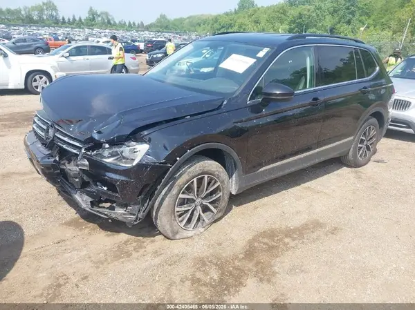 3VV3B7AX2MM039589 2021 VOLKSWAGEN TIGUAN - Image 2