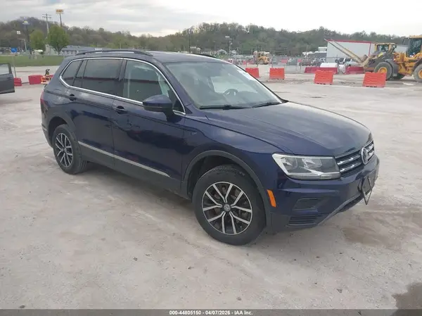 3VV3B7AX2MM055923 2021 VOLKSWAGEN TIGUAN - Image 1