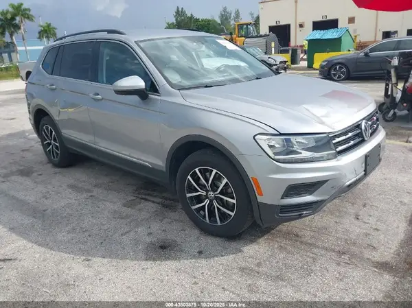 3VV3B7AX2MM088226 2021 VOLKSWAGEN TIGUAN - Image 1