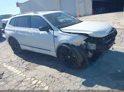 3VV3B7AX2MM111763 2021 VOLKSWAGEN TIGUAN