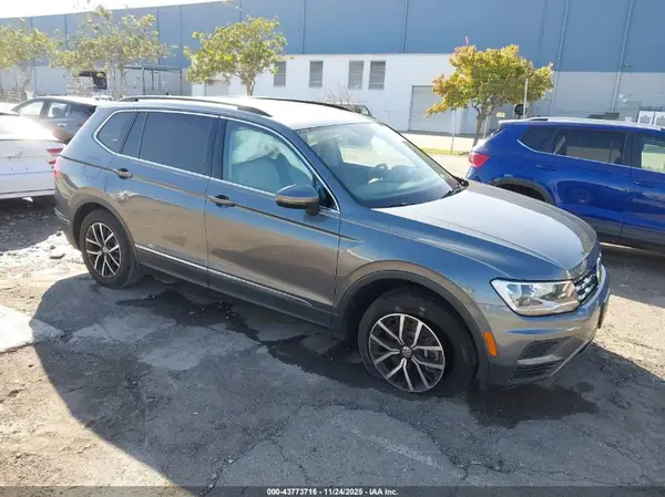 3VV3B7AX2MM140034 2021 VOLKSWAGEN TIGUAN - Image 1