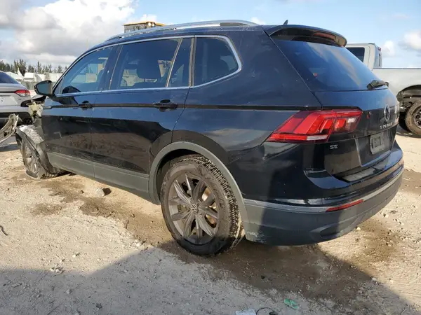 3VV3B7AX2NM026049 2022 VOLKSWAGEN TIGUAN - Image 2