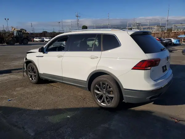 3VV3B7AX2NM058354 2022 VOLKSWAGEN TIGUAN - Image 2