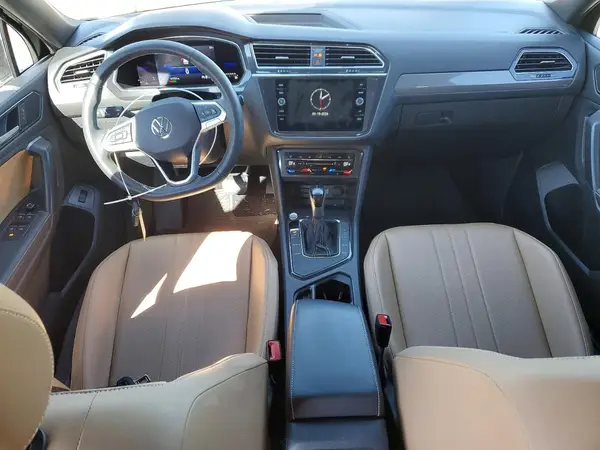 3VV3B7AX2NM085957 2022 VOLKSWAGEN TIGUAN - Image 8