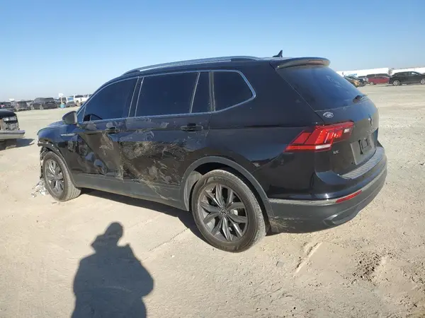 3VV3B7AX2NM089989 2022 VOLKSWAGEN TIGUAN - Image 2