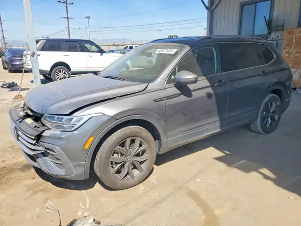 3VV3B7AX2NM175724 2022 VOLKSWAGEN TIGUAN - Image 1