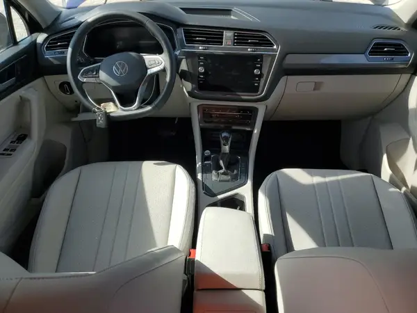 3VV3B7AX2PM111671 2023 VOLKSWAGEN TIGUAN - Image 8