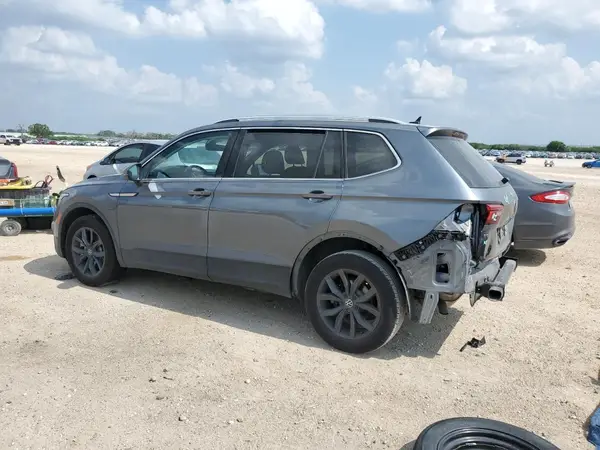 3VV3B7AX2PM125103 2023 VOLKSWAGEN TIGUAN - Image 2
